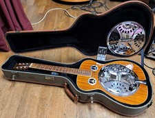 Suzuki Resonator Gitarre, Japan 70er Jahre mit Pickup, Hardcase und DI Box