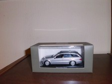 Mercedes E-Klasse T-Modell (W/S 211), Minichamps 1:43, cubanitsilbemet., in OVP