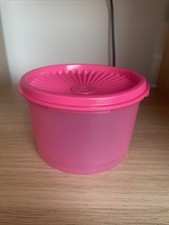 Tupperware Dose