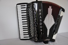 Akkordeon BRANDONI  96 Bässe