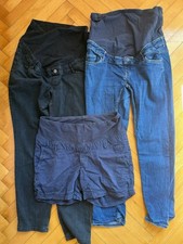 Verschiedene Umstandsjeans