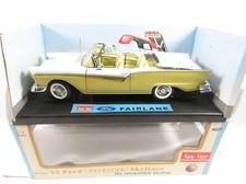 1:18 Sunstar ´57 Ford Fairlane Skyliner #7325