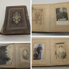 Antikes Fotoalbum um 1880 mit Goldschnitt & Metallverschluss – Portraitfotos