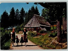 12069054 - Schwarzwaldhaus - Frauen mit ihren Kindern Schappel Trachten