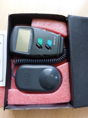 Digital lux meter - meter, lx-1010b