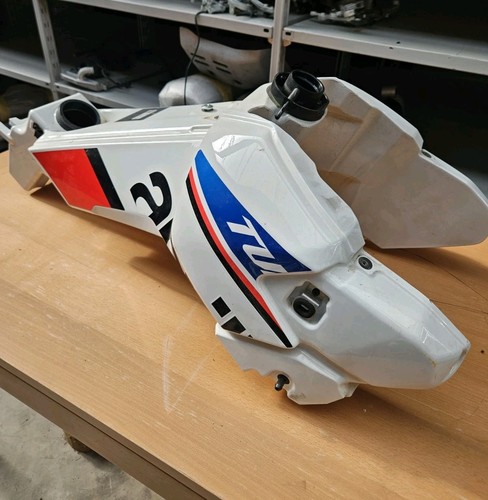 Aprilia tuareg 660 tank - tuareg,