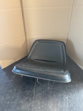 Aufsitzmäher Rasentraktor