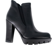 LEICHTE, BEQUEME STIEFELETTEN