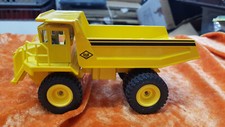 siku 2934 Dumper O&K gelb, Hinterachse leicht verbogen