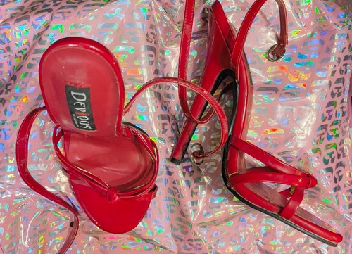 Devious pleaser rot - pleaser,