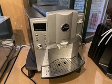 Jura Impressa E 75 Kaffeevollautomat + 12 Monate volle Gewährleistung