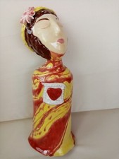 Jule die Herzenträumerin Keramik Skulptur Rosenkugel Unikat