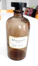 Leere Flasche Hübsche Madame