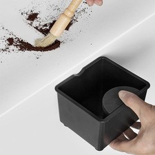 Kaffee Mülleimer, Barista