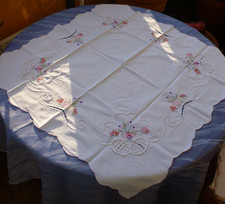 Mittel-, Oster-, Tischdecke