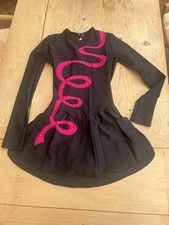 Turnanzug mit Röckchen schwarz/pink Gr.170