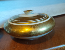 Porzellan Bonboniere