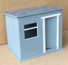 Bemalter zusammengebauter Holz