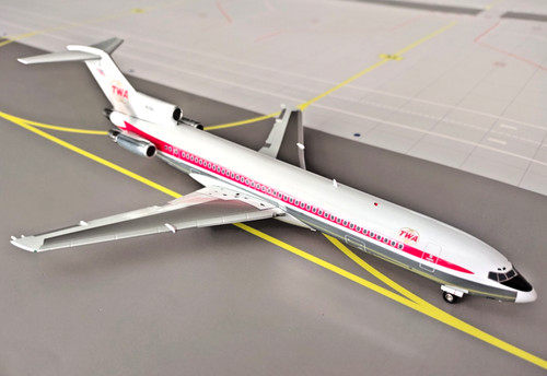 Inflight 200 boeing 727 - inflight,