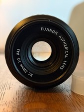 Fujifilm FUJINON XC 35mm f/2,0 Objektiv - Schwarz