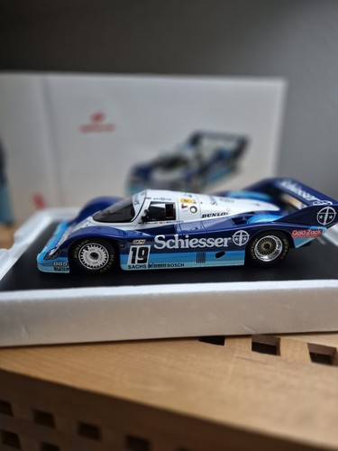 Spark porsche 956 - 1:18,