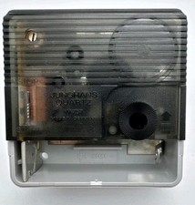 Junghans Quarzwerk W757 Großuhren Uhrwerke Made In Germany Uhrmachernachlass 233