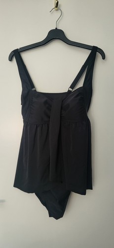 Badeanzug mit shaping effekt - badeanzug,
