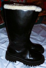 HOHE SCHWARZE KUNSTLEDER STIEFEL MIT FELL INNEN GR 39 40