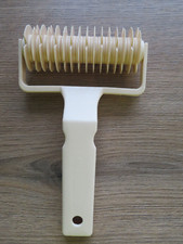 Gitterroller ~ Gitterschneider ~ Rollenschneider ~ Teigwalze ~ Teigschneider