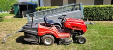 Rasentraktor / Aufsitzmäher inkl. Anhänger STEMA Rex25 mit Auffahrrampe