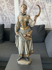 Holzfigur, Hl. Notburga nach