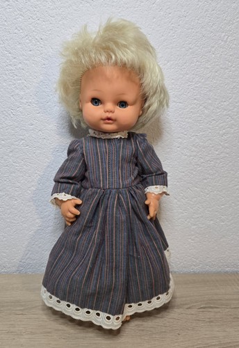 Nette kunststoff puppe germany - nette,