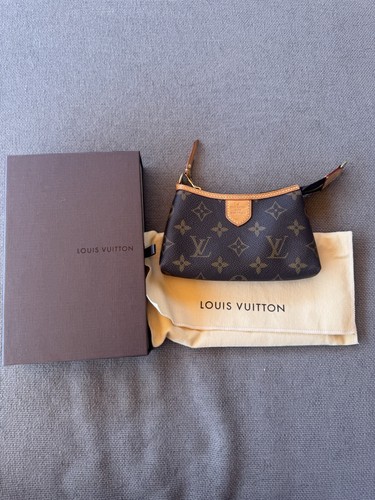 Louis vuitton monogram mini - louis,