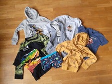 Kleiderpaket 122/128/134 Dino