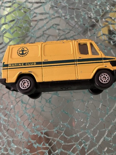 Toy mercedes benz - mc, t2
