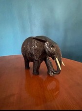 Sehr Schöner Antiker Elefant