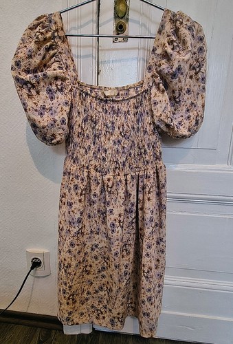 Kleid mit puffärmeln von - h, &