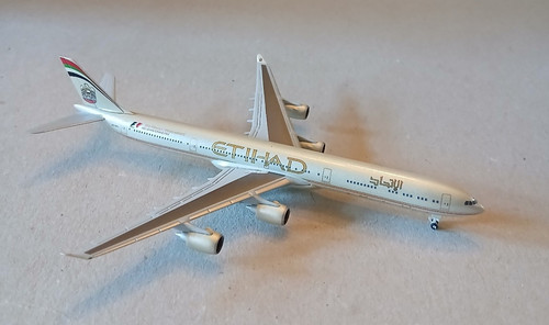 Herpa wings 500 etihad - herpa,