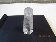 Quarz-Kristallpunkt,Heilstein,Natürlich klare weiße Obelisk,Höhe ca.11 cm