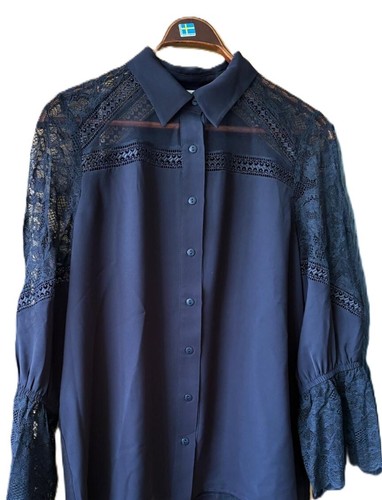 Schwarze bluse mit spitze von - schwarze,