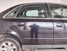 Audi A4 8E B6 Limousine Tür hinten rechts LZ5L Mingblaumetallic BJ2001 4-türig 