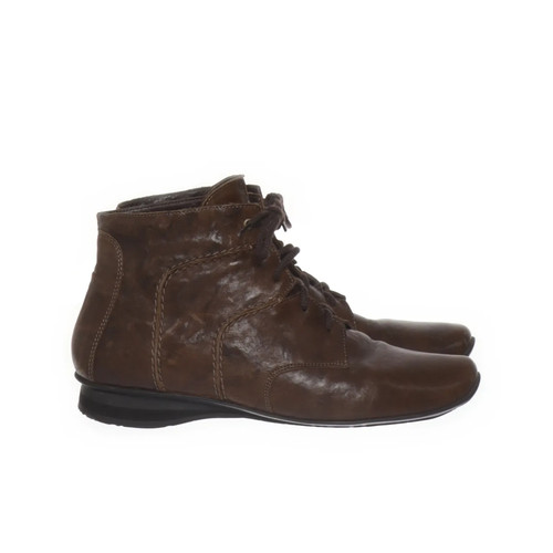 Think schnürstiefel - think!,,