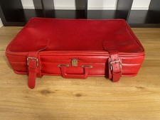 Roter Retro Koffer, Kunstleder