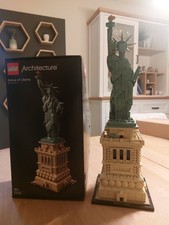 LEGO ARCHITECTURE