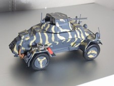 Radpanzer mit Tarnanstrich, L