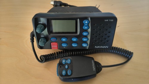 Navman vhf 7100 - navman,