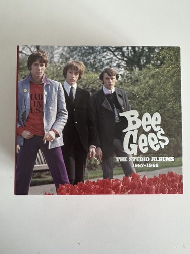 Bee gees studio - bee,