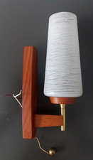 Tolle Retro Wandlampe-Wandleuchte mit sehr schönem Glasschirm und Zugschalter