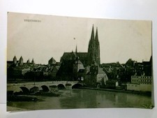 Regensburg. Alte Ansichtskarte / Postkarte s/w, gel. als Feldpost 1916. Blick üb