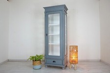 schöne Vintage Vitrine in